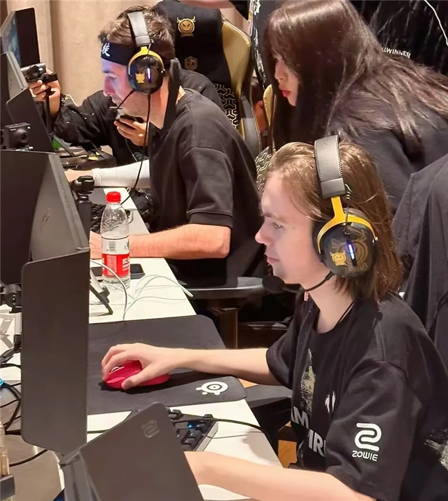 传DOTA2Ti或将延期14天 Gorgc在最近的直播中爆料