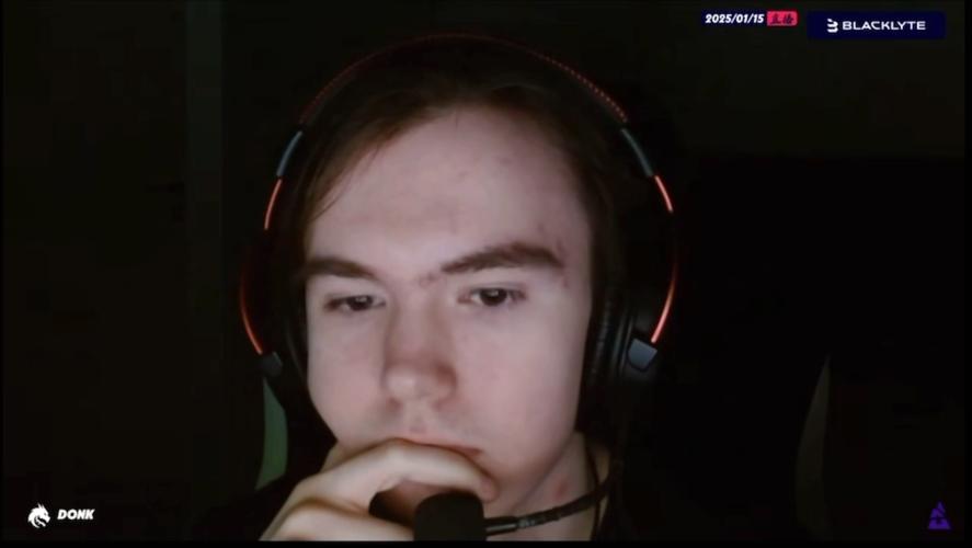 LNG赛后返图：Scout目光无神 GALA略显凝重